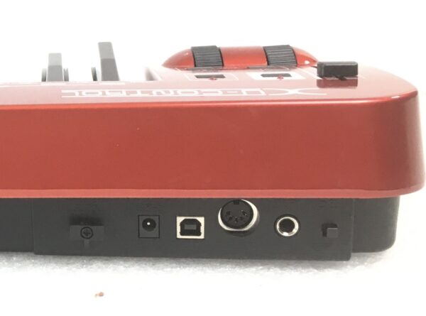 Behringer UMX-61