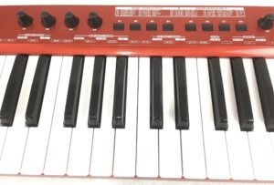 Behringer UMX-61