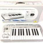 Behringer UMX25