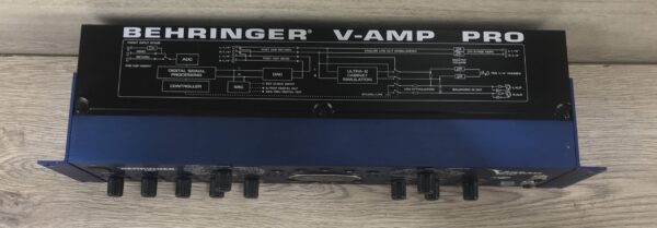 Behringer V-Amp Pro
