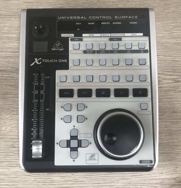 Behringer X-Touch One