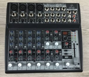 Behringer Xenyx 1202FX
