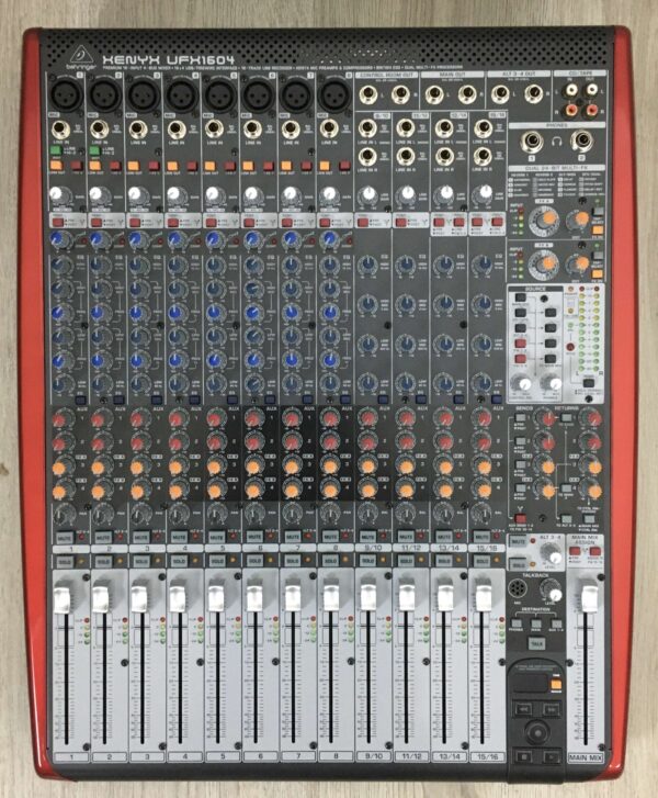 Behringer Xenyx UFX1604