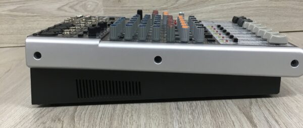 Behringer Xenyx X1204 USB