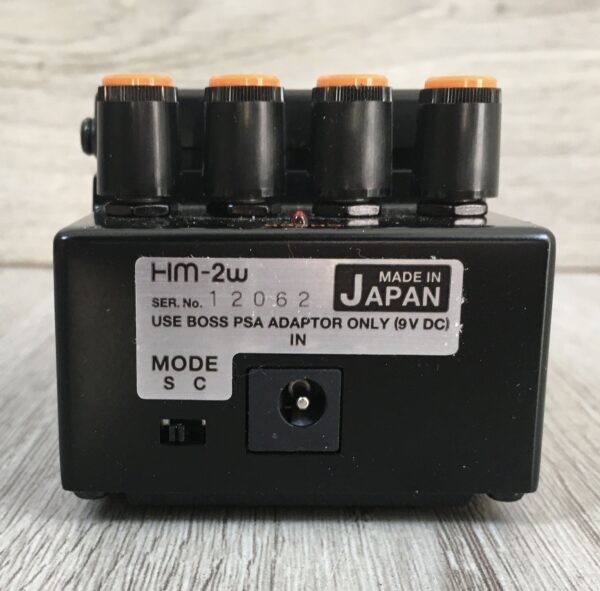 Boss HM-2W Heavy Metal Waza Craft