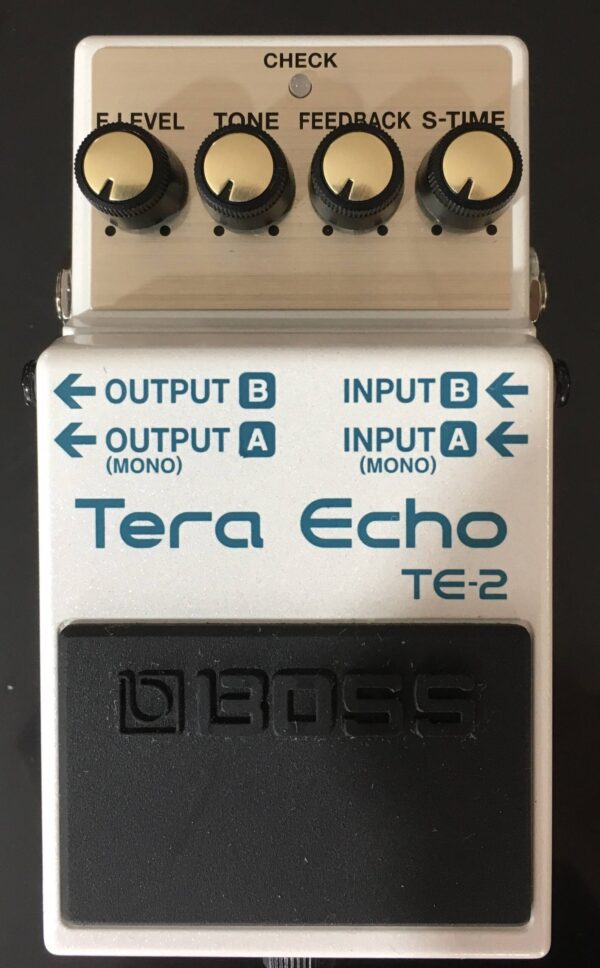 Boss TE-2 Tera Echo