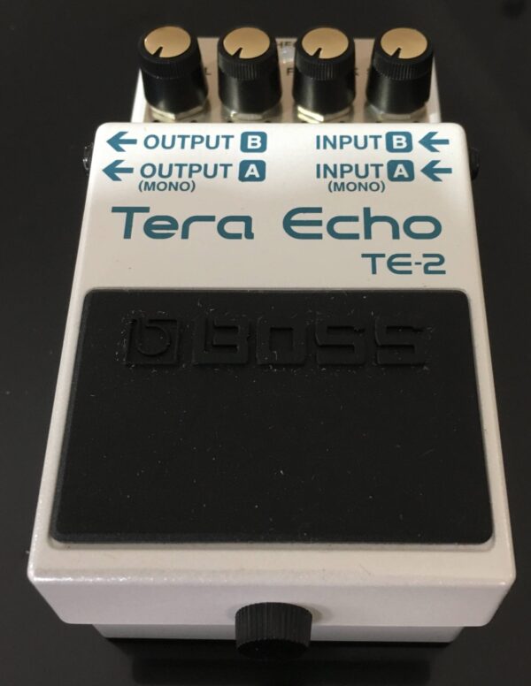 Boss TE-2 Tera Echo