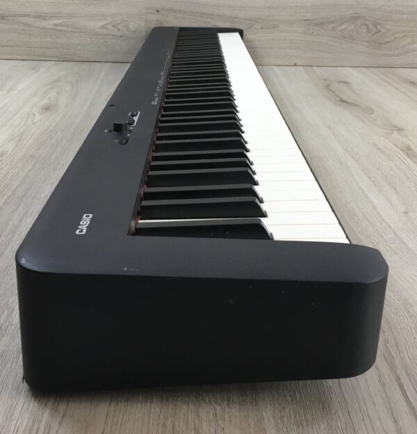 Casio CDP-S100 con supporto in legno