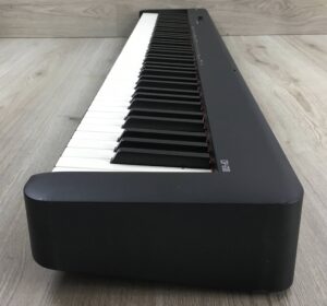 Casio CDP-S100 con supporto in legno