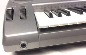 Casio WK-1800