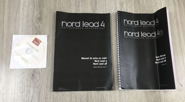 Clavia Nord Lead 4 + custodia