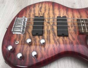 Cort Action DLX Plus CRS