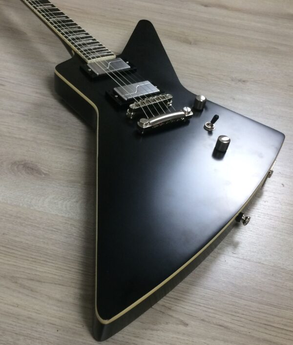 Epiphone Extura prophecy black aged gloss