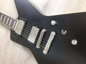 Epiphone Extura prophecy black aged gloss