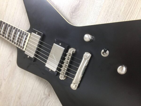 Epiphone Extura prophecy black aged gloss