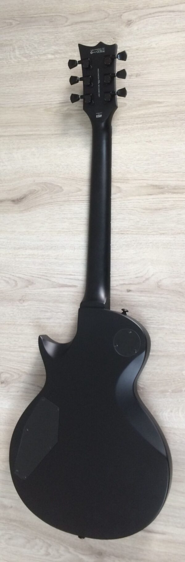 ESP LTD EC-256 black satin con custodia rigida