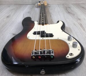 Fender American Standard Precision Bass serial Z4166170