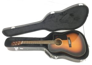 Fender CD-60CE SB-DS-V2 con custodia rigida