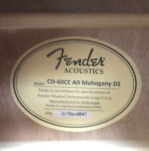 Fender CD60CE All Mahogany