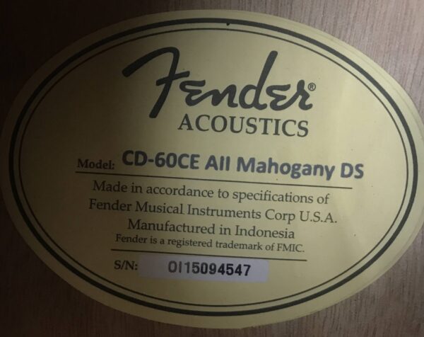 Fender CD60CE All Mahogany
