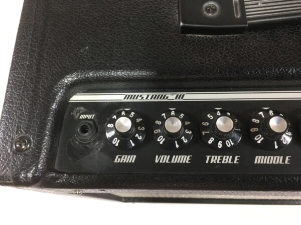 Fender Mustang III V2 + Footswitch