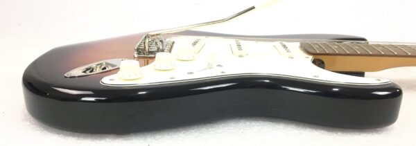 Fender Squier Classic Vibe 60s Stratocaster LRL 3-Color Sunburst