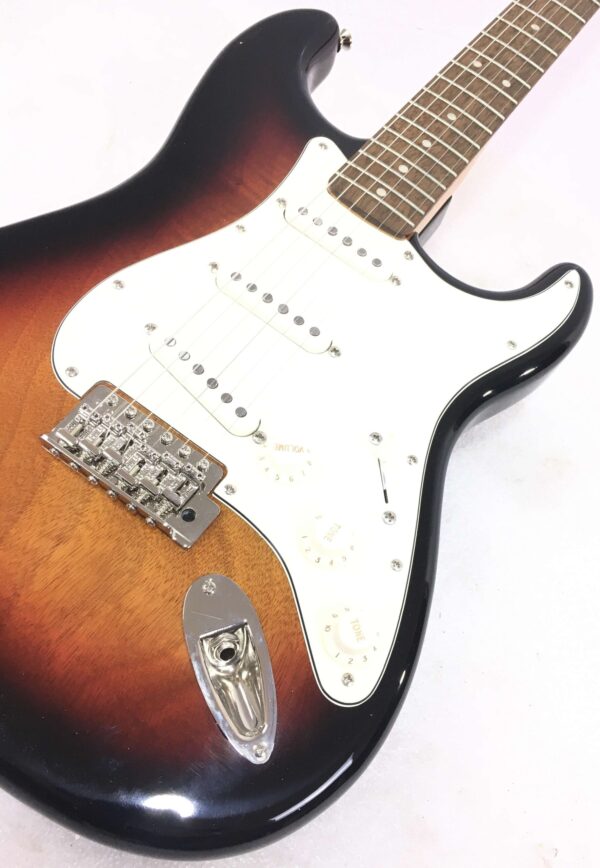 Fender Squier Classic Vibe 60s Stratocaster LRL 3-Color Sunburst