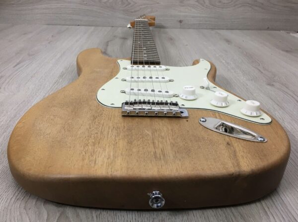 Fender Squier Classic Vibe 60s Stratocaster LRL body artigianale