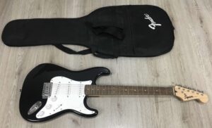 Fender Squier Stratocaster Black