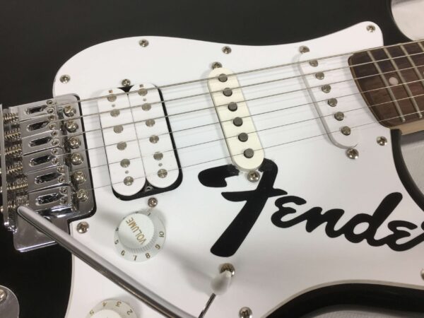 Fender Squier Stratocaster Bullet HSS Black