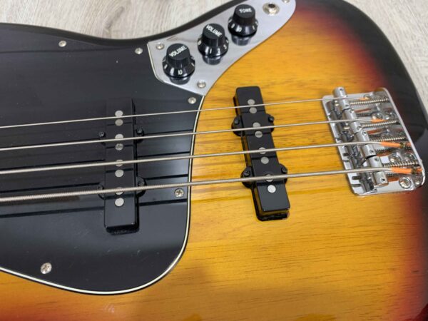 Fender Squier Vintage Modified Jazz Bass 77