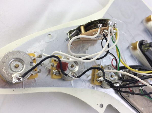 Fender Stratocaster HSS elettronica completa