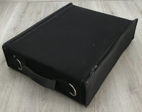 Flight Case 2 unità con rivestimento in stoffa