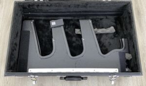 Gator GW-GIGBOXJR Portapedali e reggi chitarra triplo