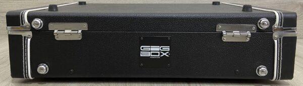 Gator GW-GIGBOXJR Portapedali e reggi chitarra triplo