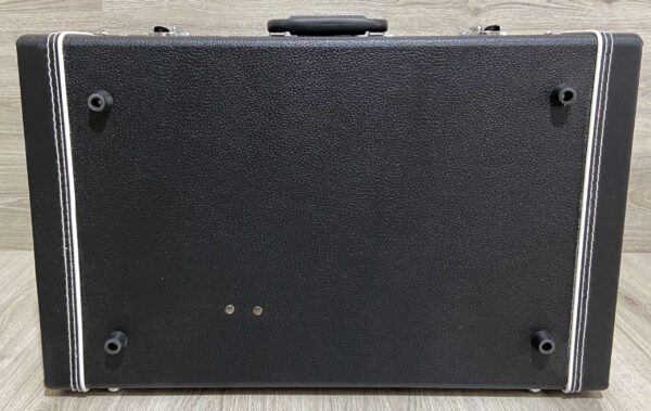 Gator GW-GIGBOXJR Portapedali e reggi chitarra triplo