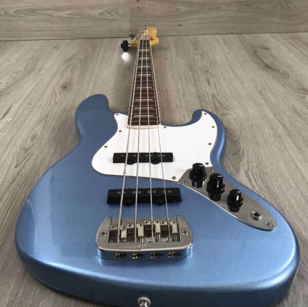G&L jb Tribute LPB