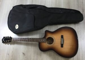 Guild OM-260CE Deluxe Burl