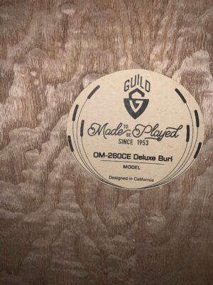 Guild OM-260CE Deluxe Burl
