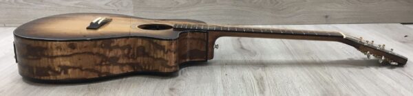 Guild OM-260CE Deluxe Burl