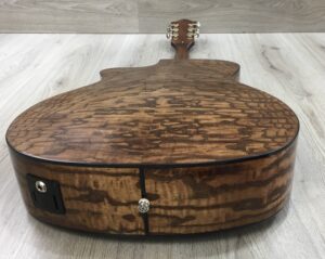 Guild OM-260CE Deluxe Burl