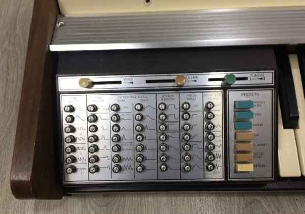Hammond 102200