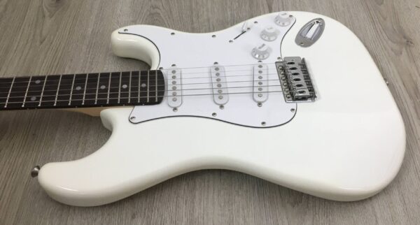 Harley Benton ST-20 WH