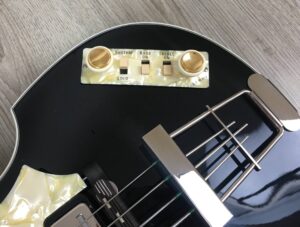 Hofner H500/1-63 Artist Violin Bass