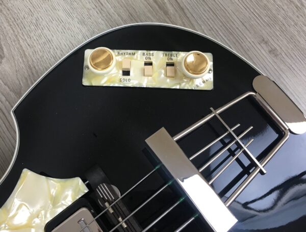 Hofner H500/1-63 Artist Violin Bass
