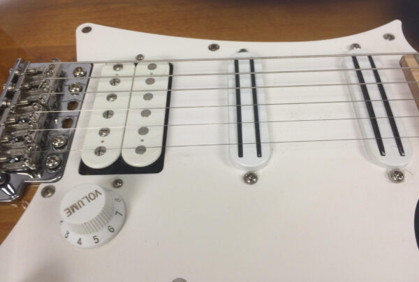 Ibanez Andy Timmons AT10 Premium con custodia