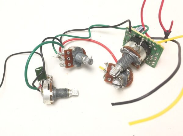 Ibanez Elettronica Attiva completa per basso 4 corde