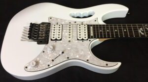 Ibanez Jem 555 Steve Vai Signature con custodia rigida