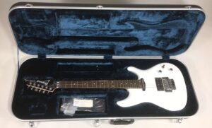 Ibanez JS140-WH Joe Satriani Signature con pickup Sustaniac