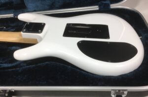 Ibanez JS140-WH Joe Satriani Signature con pickup Sustaniac